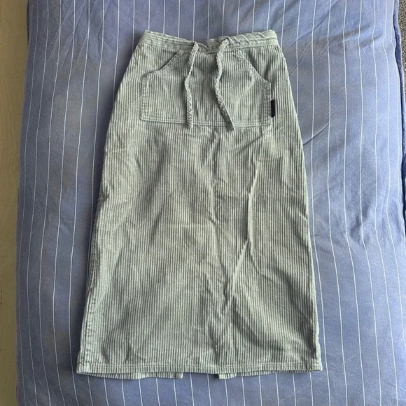 vintage corduroy midi skirt - Picture 6 of 10